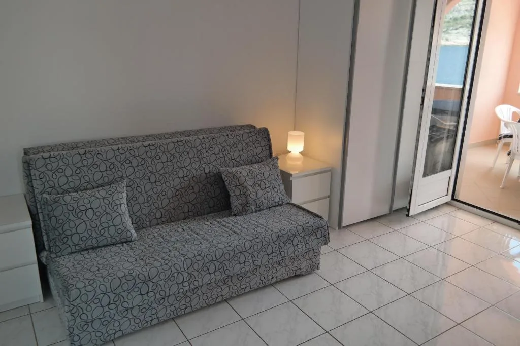 Prostor za odmor u apartmanu s dvije spavaće sobe i dva bračna kreveta