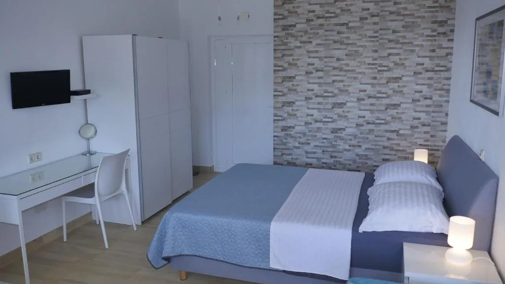 Interijer studija za dvije osobe
